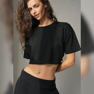 Aritzia TNA Laid Back T Shirt